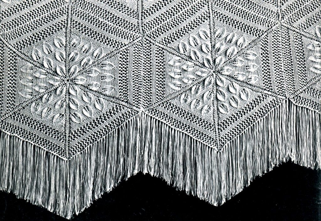Counterpane Knitting pattern Dahlia Design