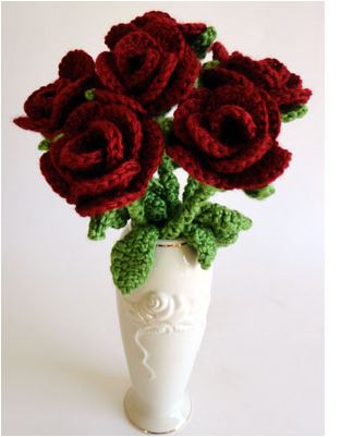 Hachi Yarns Crochet Roses in 9 Steps